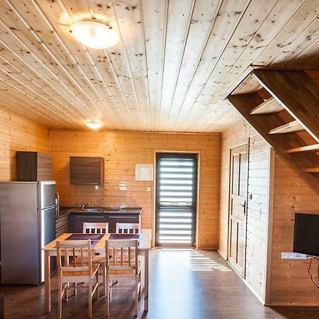 Atlanta Domki I Apartamenty Ustronie Morskie Exteriör bild