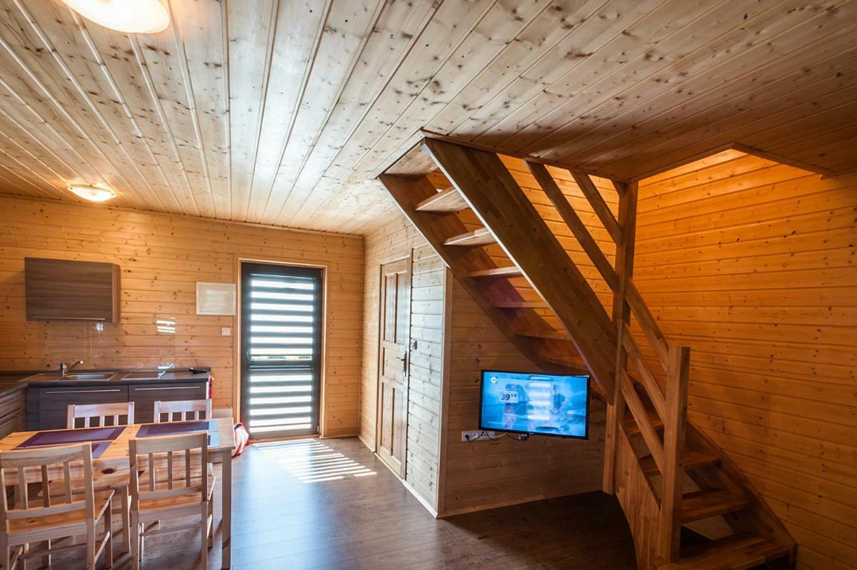 Atlanta Domki I Apartamenty Ustronie Morskie Exteriör bild